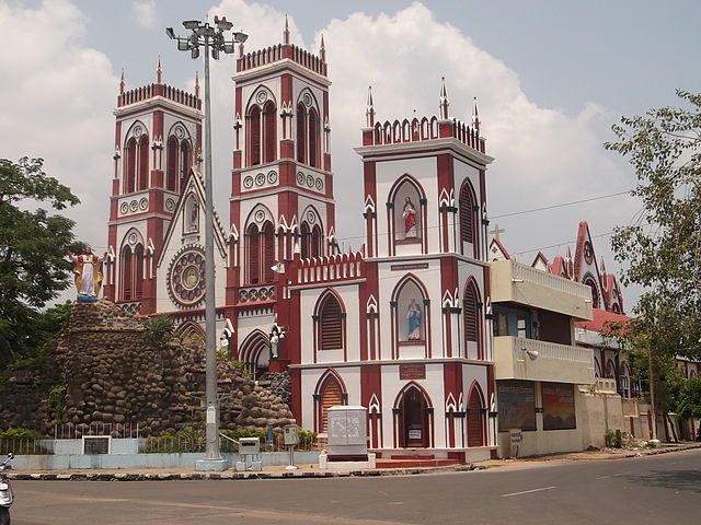 church of the sacred heart of jesus pondicherry