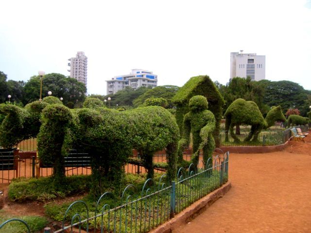 hanging gardens of mumbai