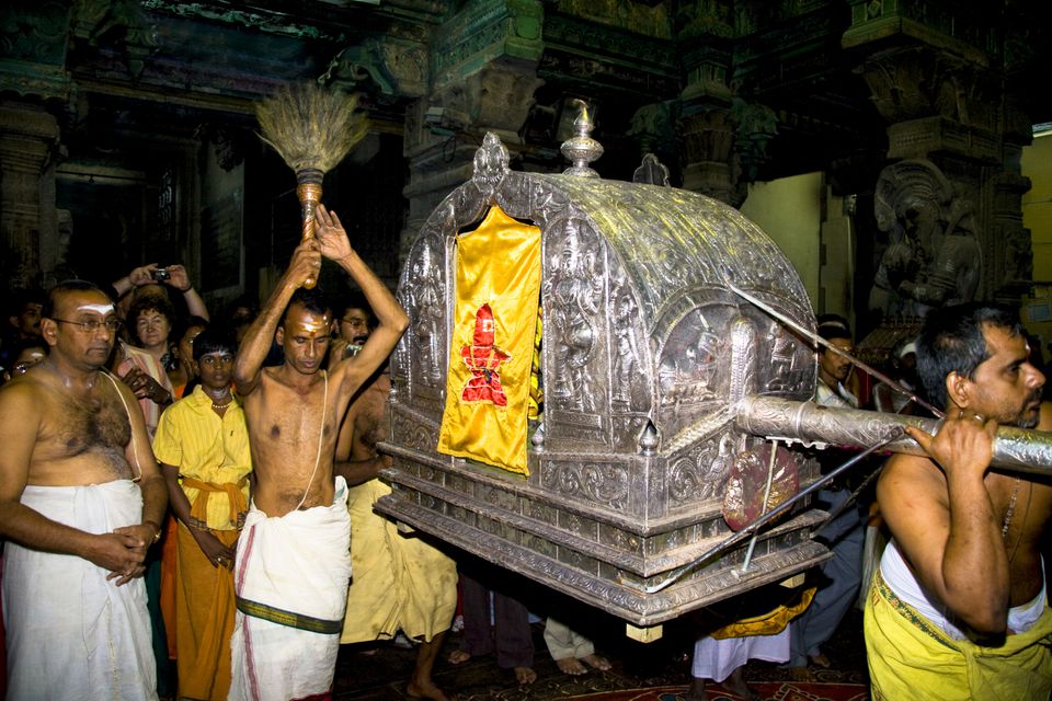 meenakshi temple madurai evening aarti